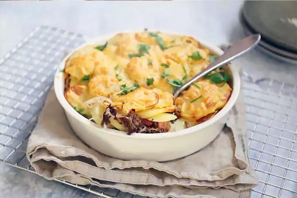 Zuurkool ovenschotel met spekjes